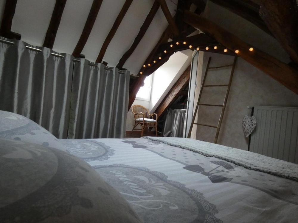 Maison De Charme Pres De Beauval Saint-Cyran-du-Jambot Eksteriør bilde